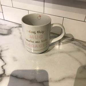 “Does this mug make me look engaged” mug